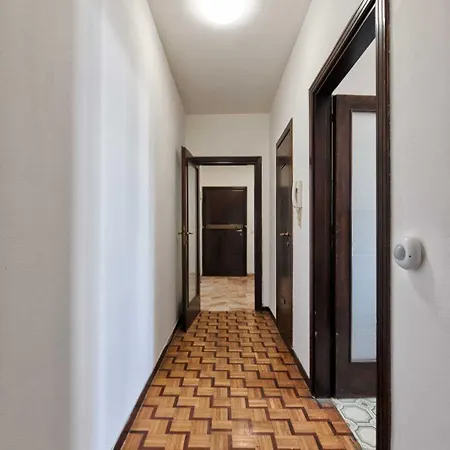 招待所 Easy Downtown *